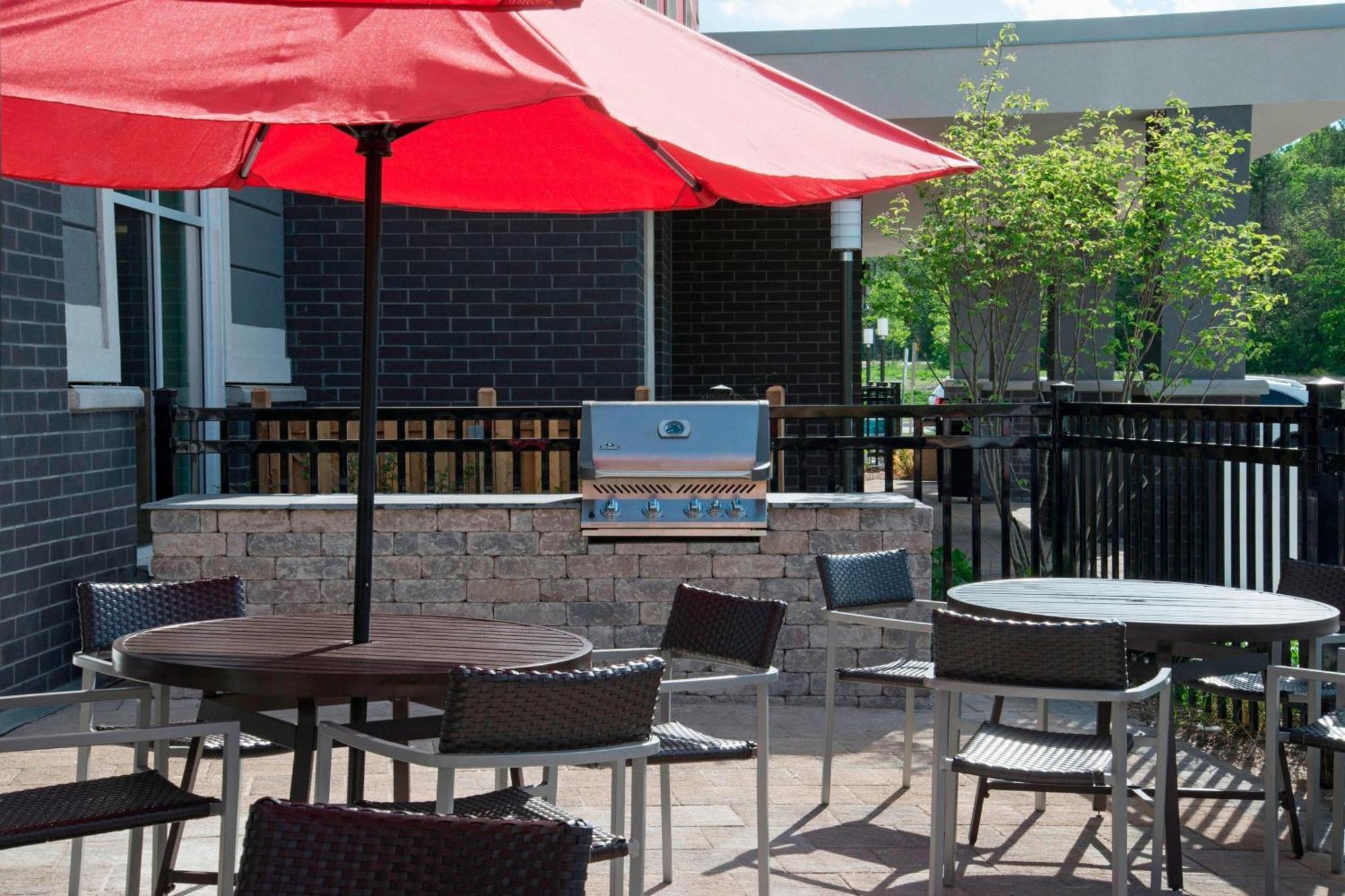 Towneplace Suites By Marriott Ottawa Kanata Exterior photo